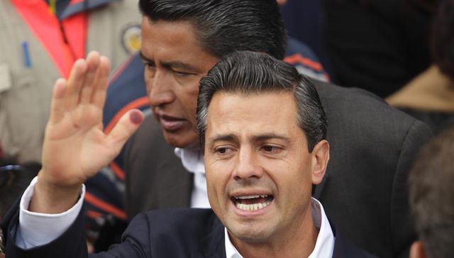 Peras al olmo