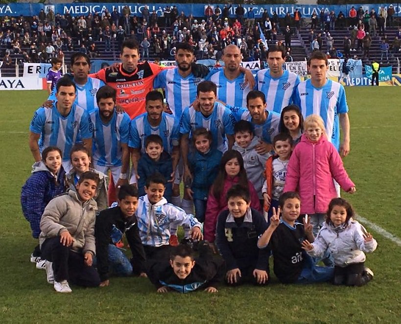 Cerro Se Impuso A Defensor Sporting En El Estadio Luis Franzini