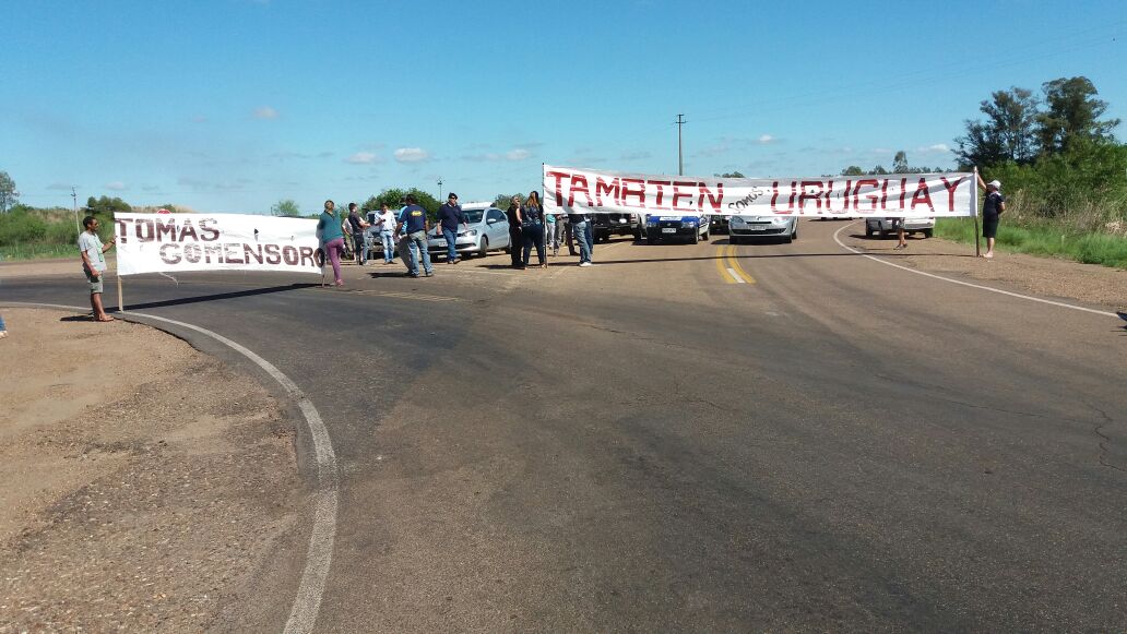 Vecinos de Tomás Gomensoro protestaron en Ruta 30 - Montevideo Portal (Comunicado de prensa) (Registro) (blog)
