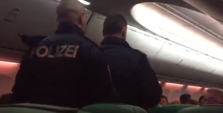Flatulencias de un pasajero obligan a un aterrizaje forzoso