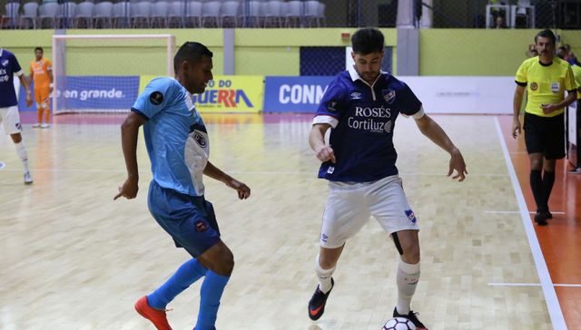 Goleados pero avanzando