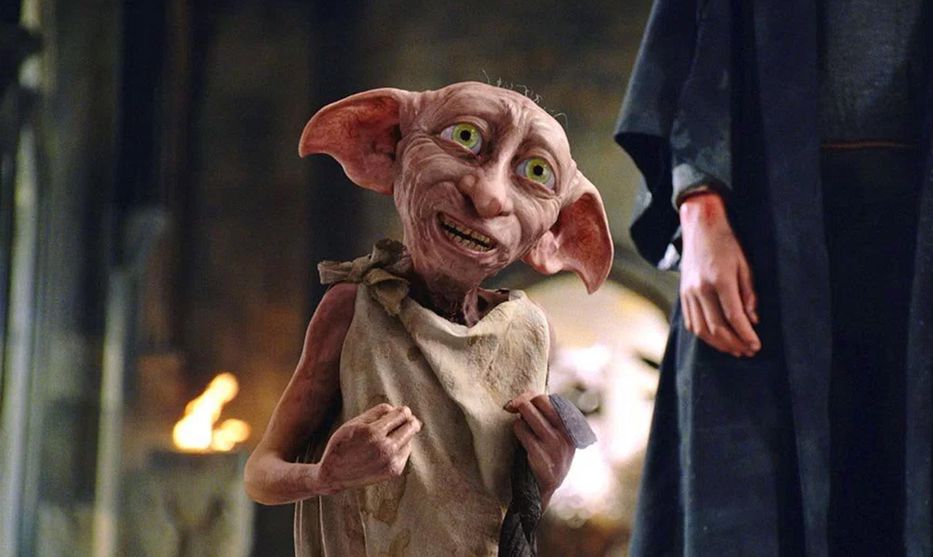 Resultado de imagen para J.K.Rowling se disculpa por muerte del elfo doméstico Dobby en Harry Potter