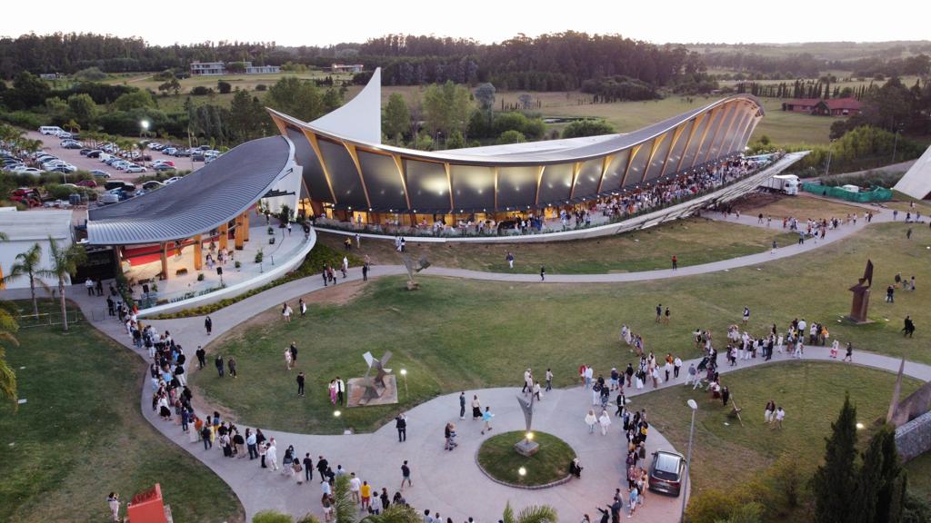 Pablo Atchugarry inauguró su Museo de Arte Contemporáneo en Manantiales