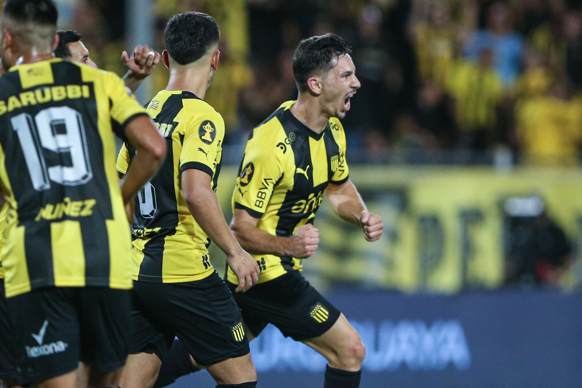 Copa Uruguay Pe Arol Venci A Boston River En El Campeon Del Siglo