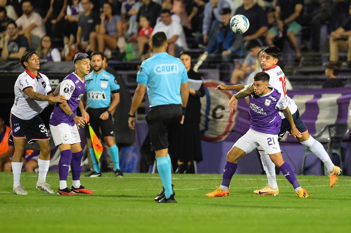 Apertura Defensor Sporting Y Nacional En Un Partidazo Empataron 3 3