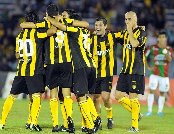 Uruguayischer Fußballverein: CA Peñarol, Montevideo Wanderers FC, CS  Miramar Misiones, CA River Plate, Nacional Montevideo, Rampla Juniors FC