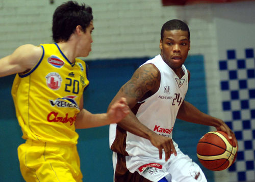 Buscando competencia