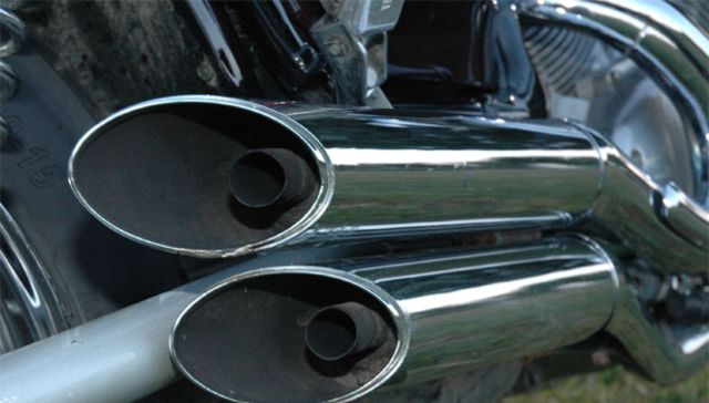 Con su ruido, con su gente