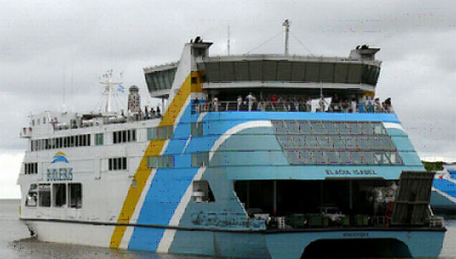 ¿Mañana zarpa un barco?