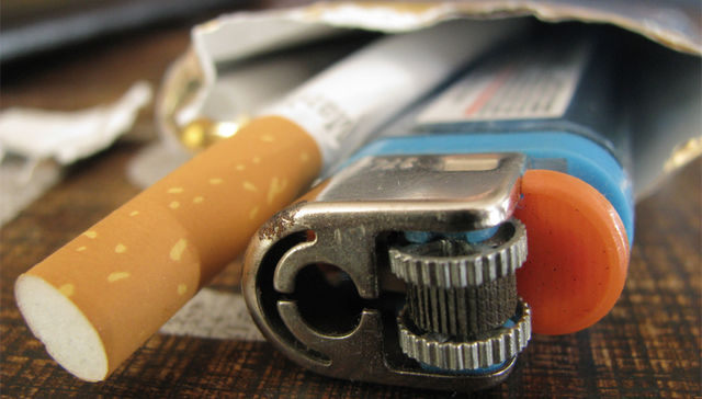 ¿No tenés un pucho?