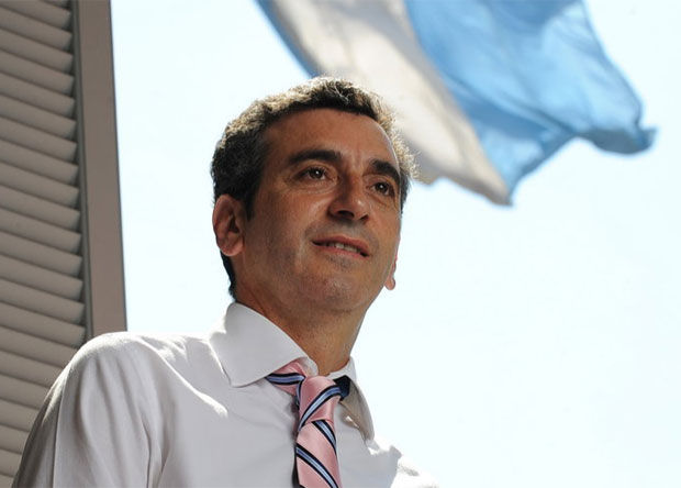 Ministro de Interior argentino renuncia a ser candidato a la Presidencia
