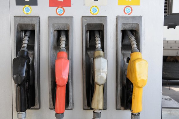 Combustibles se alinean con el PPI: la nafta Súper 95 sube $ 3,15 y el gasoil 50S, $ 3,4