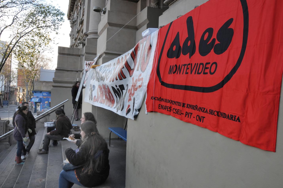 Docentes realizarán paro y movilización frente a Torre Ejecutiva por 6+1% para educación
