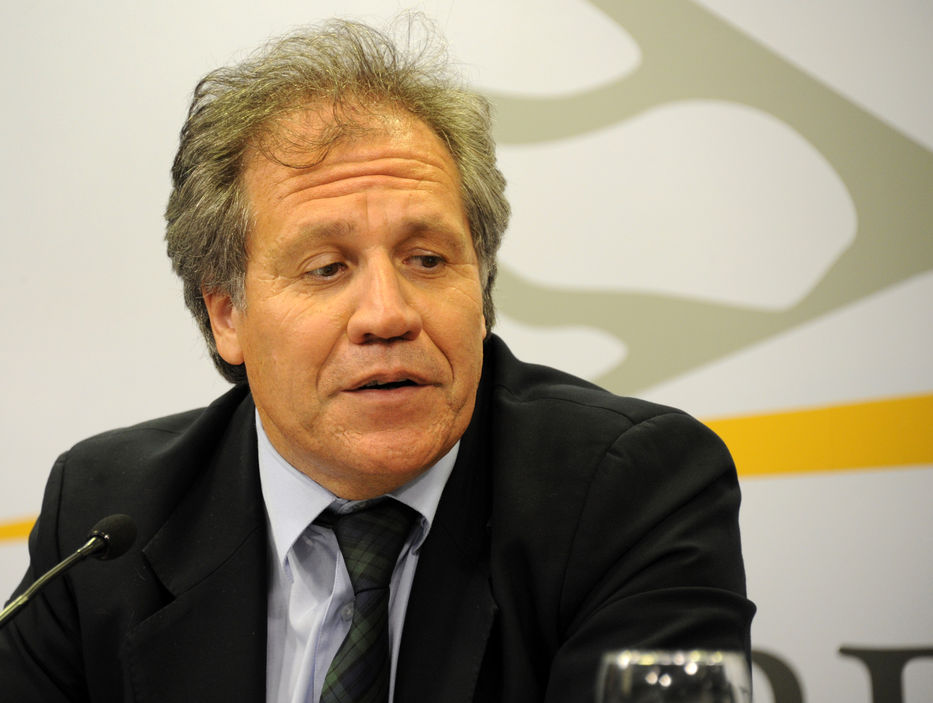 Almagro respondió a críticas de Bordaberry