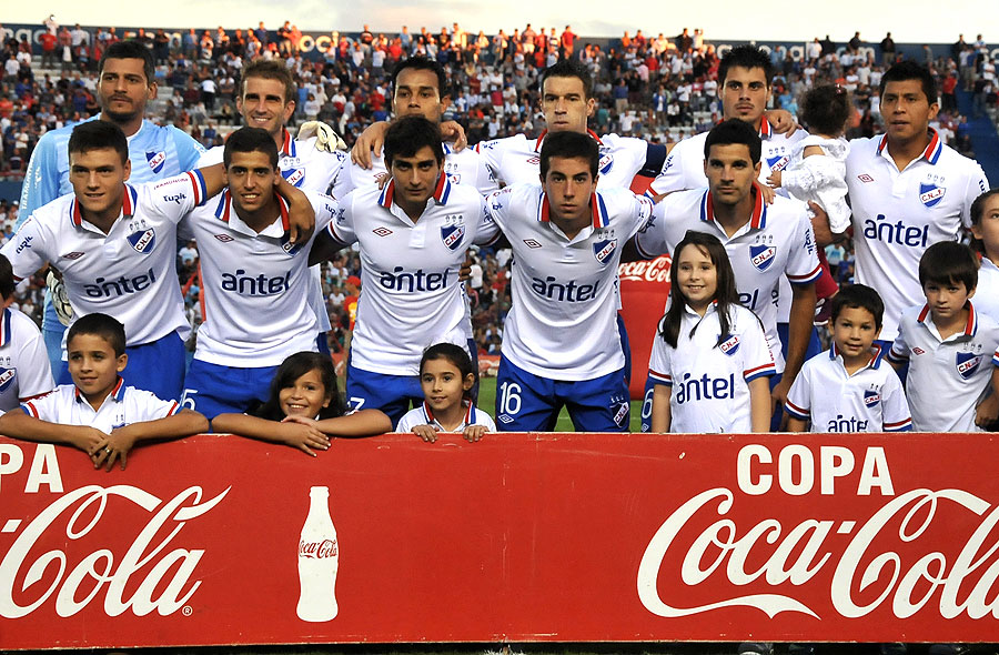 X \ Uruguay Football ENG على X: 2004 - Danubio Uruguayan league champions  for the 2nd time • Final: 1-0 v. Nacional 🥇 • Clausura: 🥇 • Sudamericana:  Preliminary 🔻🇺🇾 League Winners🔻