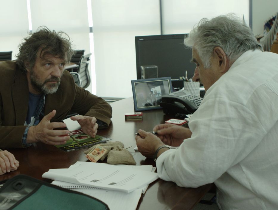 Manuelita dónde vas