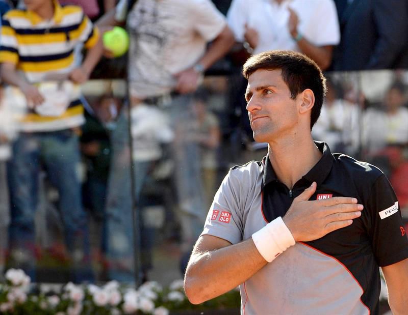 Nole cabe la felicidad