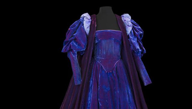 Un vestido y un amor