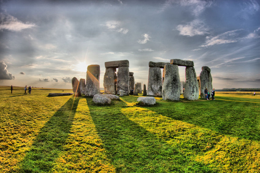Decenas de miles de personas en Stonehenge por el solsticio
