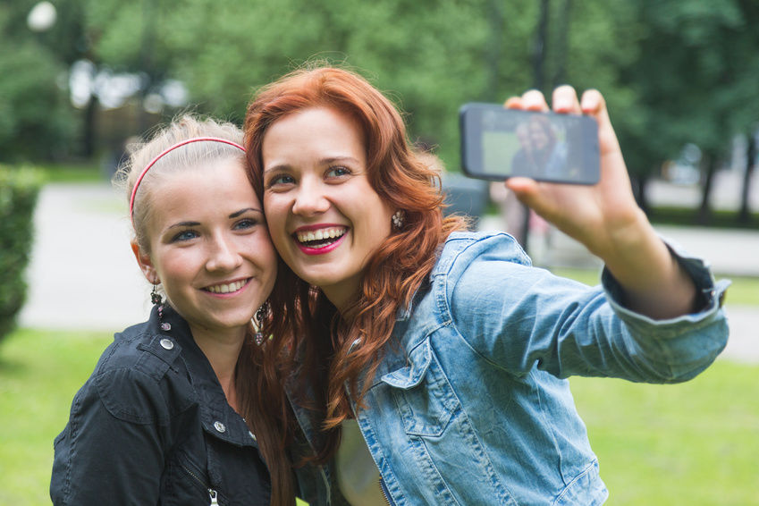 Las "selfies" aumentaron pediculosis en adolescentes