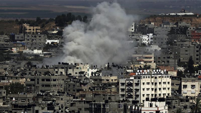 Continúan bombardeos sobre Gaza