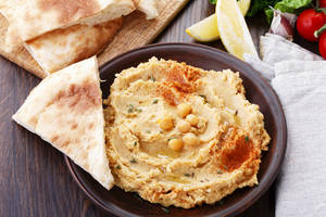 Pan de pita con hummus