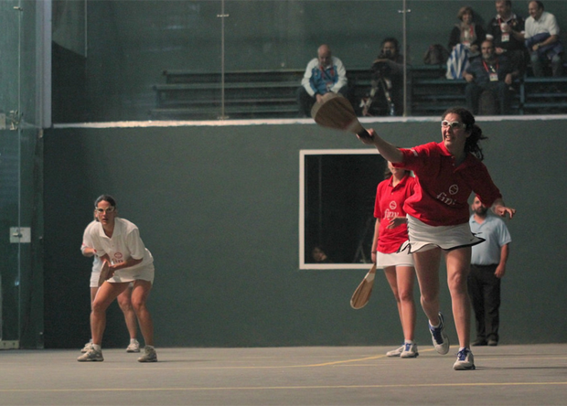 A darles pelota