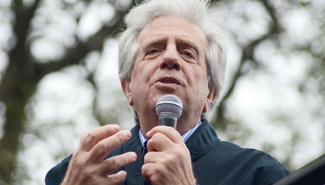 Vázquez en el laberinto de su libreto