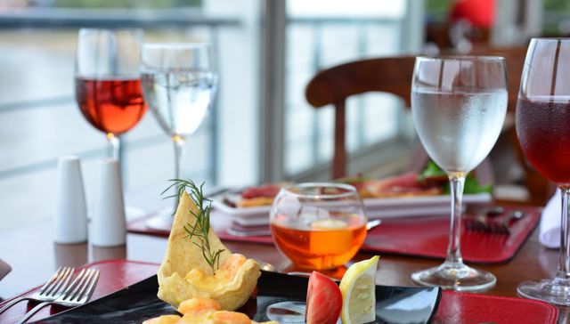 Festejar para sobrevivir