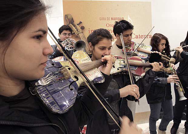 El contenedor medio lleno