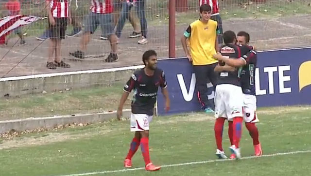 River Plate 2- Atenas 5