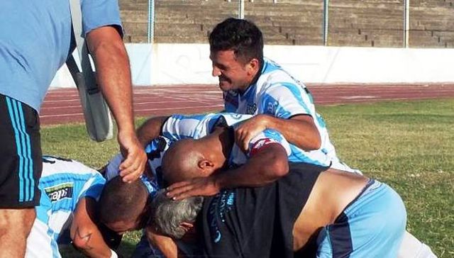 Retumbó en la bahía