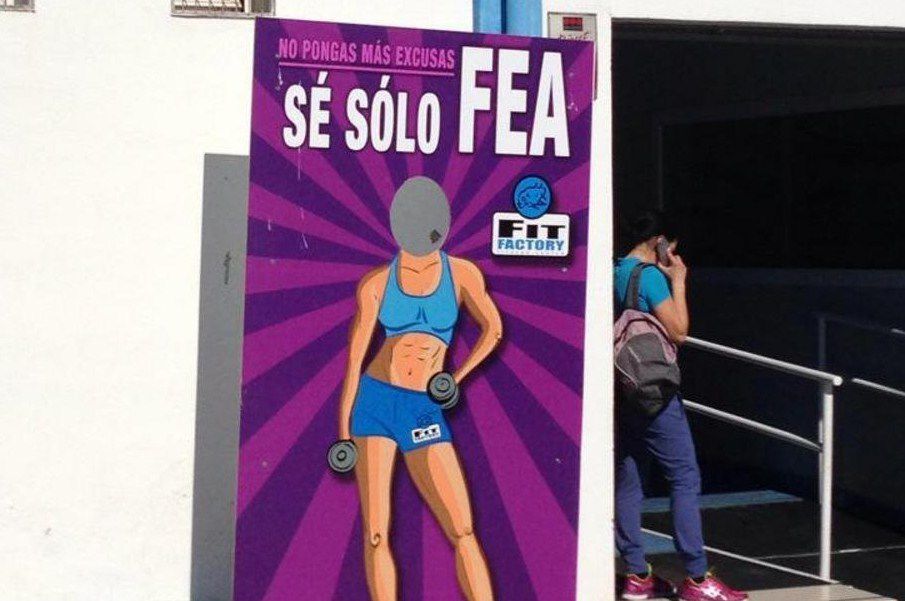 Gimnasio español que invita a mujeres a ser “sólo feas” genera reacciones de repudio