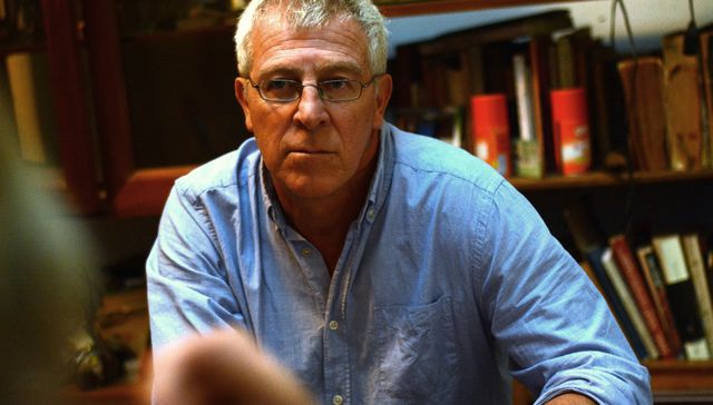 Por detrás de su voz