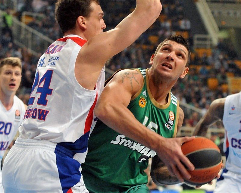 Salvó el match point