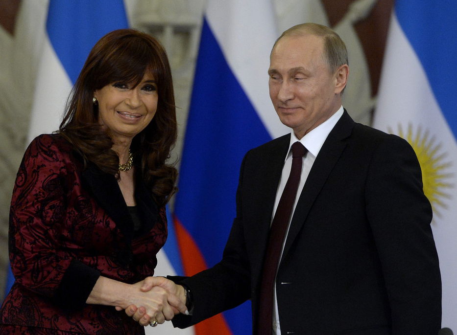 Cristina Fernández firmó acuerdos energéticos con Rusia