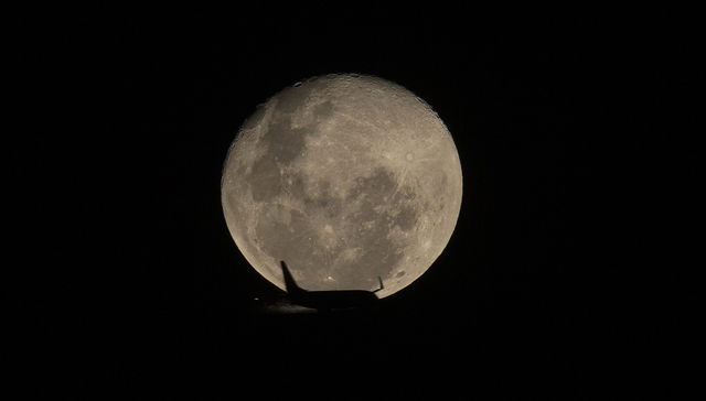 E.T., mi casa, teléfono