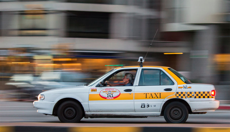 Suatt dice que taxistas harán huelga si quitan mamparas
