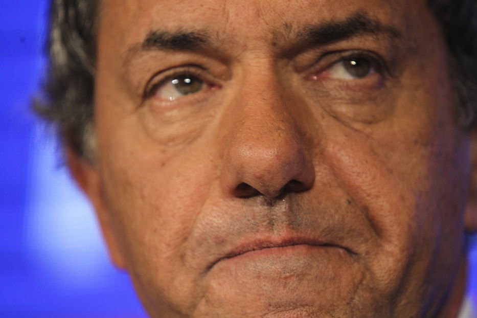 Scioli afirma que Macri representa 