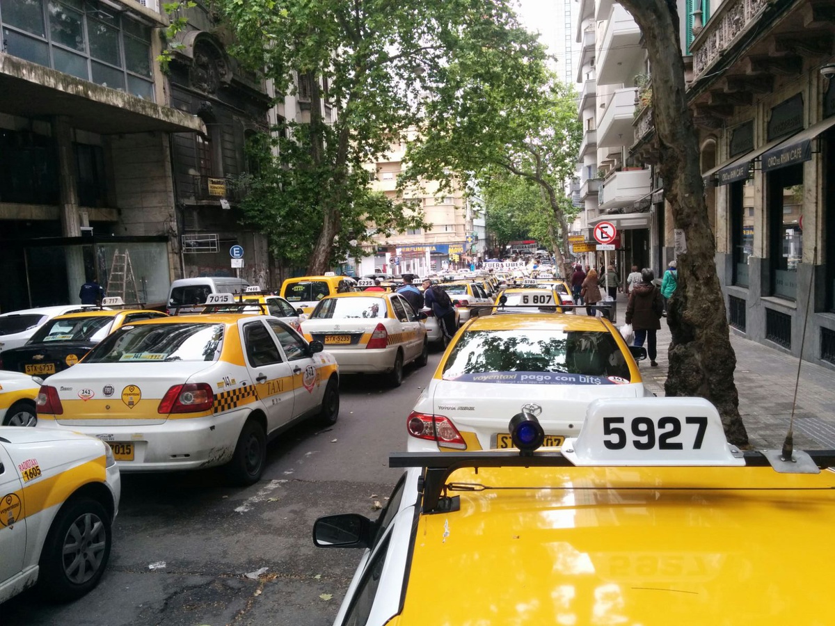 Taxista investigado por matar a un hombre tenía armas y hasta una granada en su casa