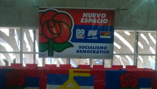 Acá, entre nos
