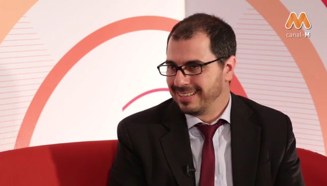 Mucha tela para cortar