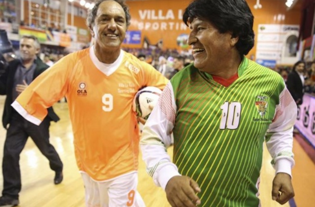 Evo Morales espera que Daniel Scioli gane la segunda vuelta en Argentina