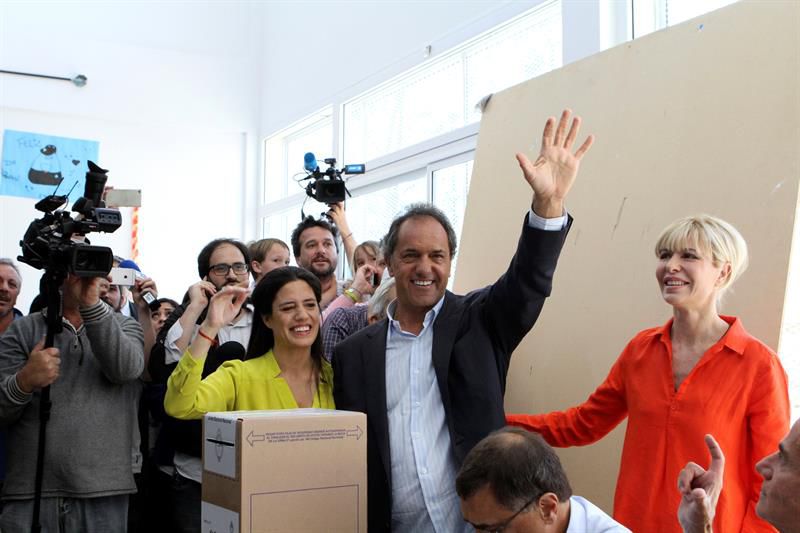 Elecciones Argentina | ''Confío mucho en el pueblo argentino'', afirmó Scioli tras votar