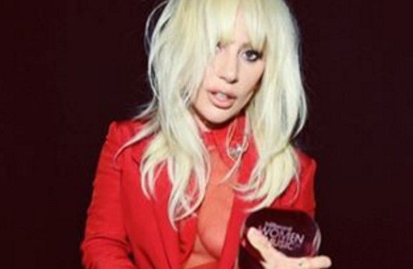 El show debe cambiar