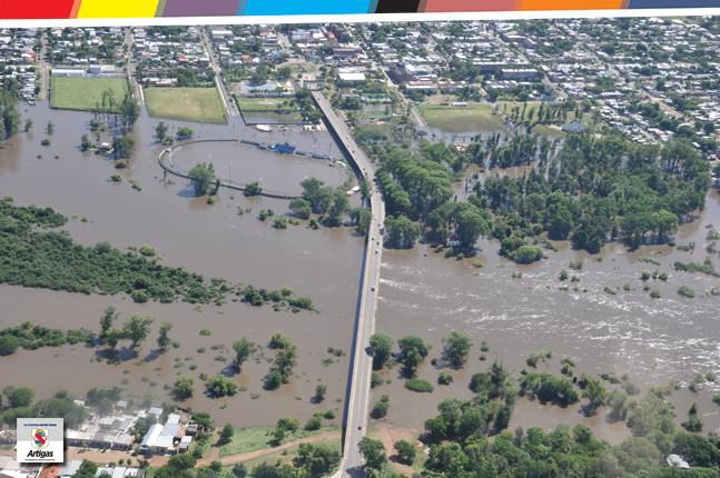 Inundación obligó a cortar puente entre Artigas y Quaraí