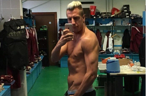 Delantero con defensa