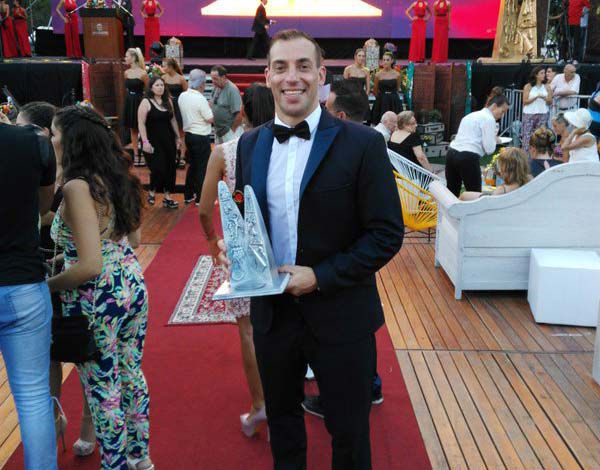 Maxi de la Cruz, premio Carlos a ''Figura destacada masculina''