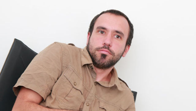 Dale tu mano al indio