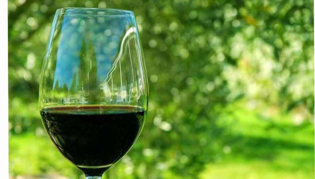 ¿Quién se ha tomado todo el vino?